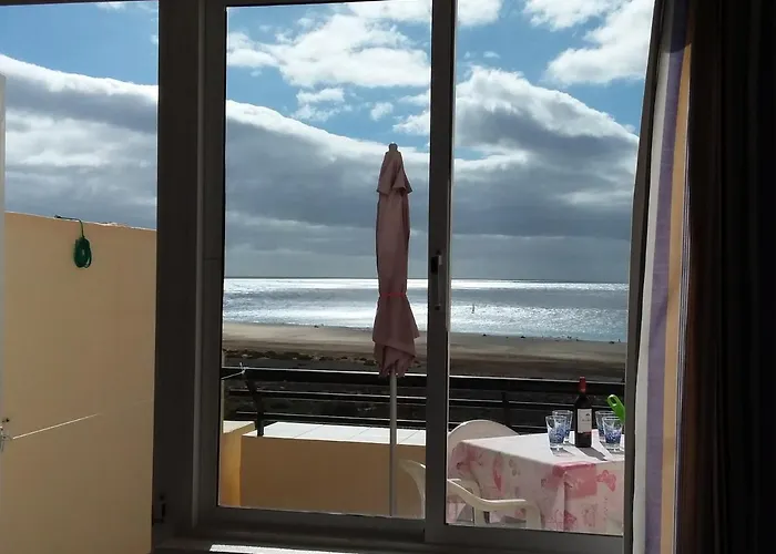 Miramar Attico 모로델제블