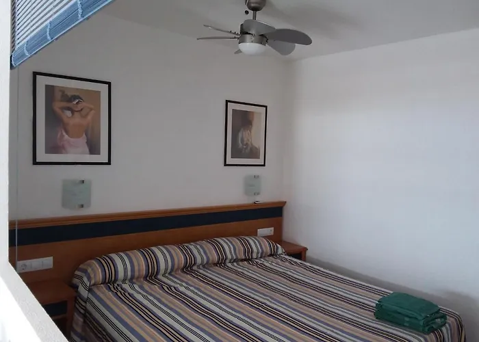 Miramar Attico 아파트 모로델제블